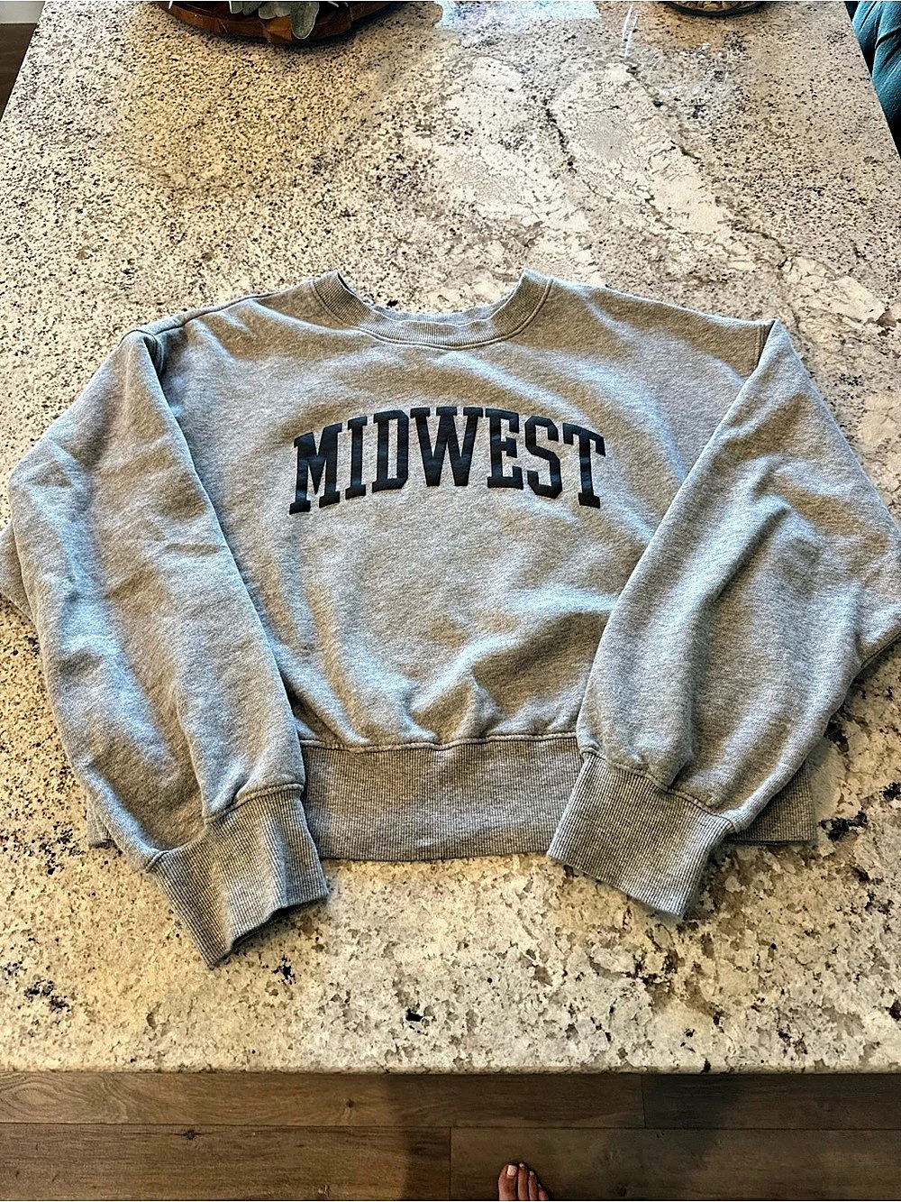 Old Navy Socofy Classic Length Sweatshirt Midwest Graphic Sweatshirt in Gray